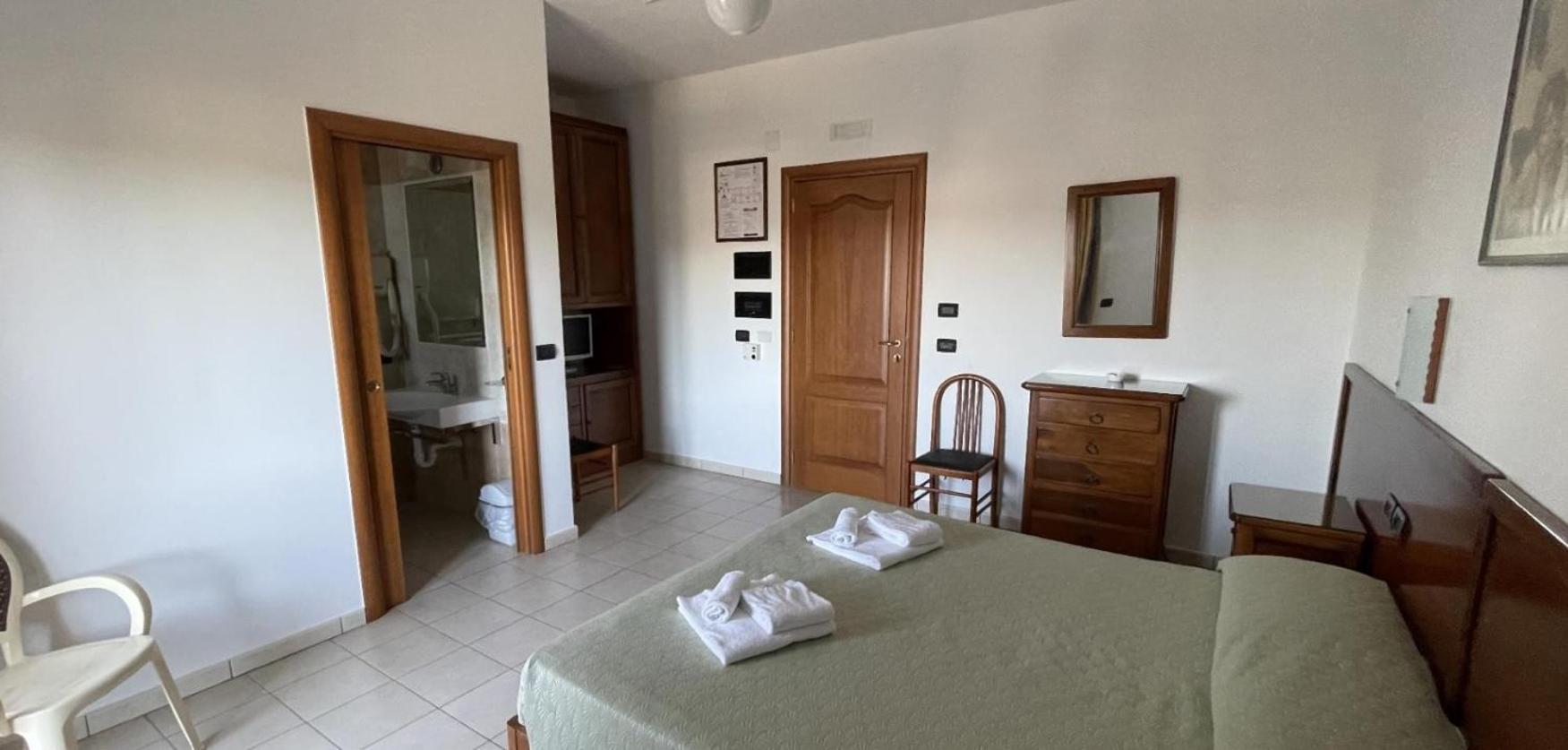 Hotel Dei Bizantini & Villaggio Campo Dei Messapi سان بيترو في بيفانا المظهر الخارجي الصورة
